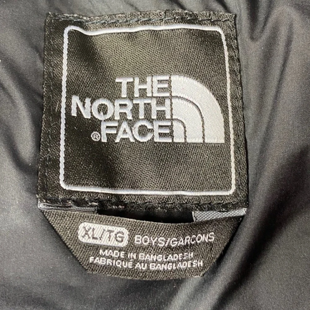 The North Face Nuptse 600 Down Puffer Jacket Boys XL Grey Black Coat